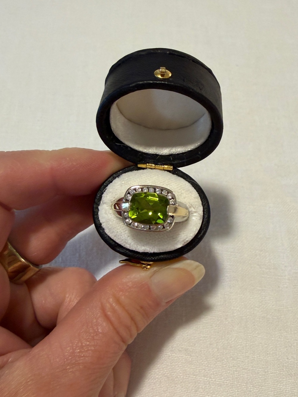14K Gold Natural Peridot & Earth Mined Diamond Ring – August Birthstone